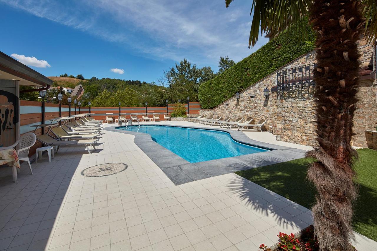 Hotel Plaza Tabiano Terme Exterior photo