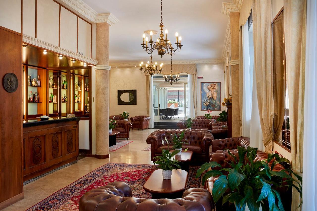Hotel Plaza Tabiano Terme Exterior photo